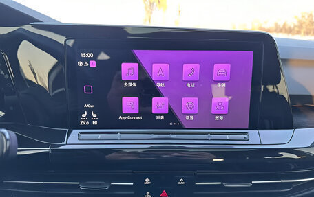 Volkswagen Golf VIII, 2022 год, 1 870 000 рублей, 11 фотография