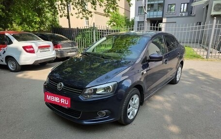 Volkswagen Polo VI (EU Market), 2012 год, 700 000 рублей, 11 фотография