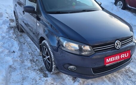 Volkswagen Polo VI (EU Market), 2012 год, 700 000 рублей, 4 фотография