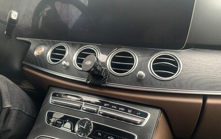 Mercedes-Benz E-Класс, 2017 год, 3 500 000 рублей, 18 фотография