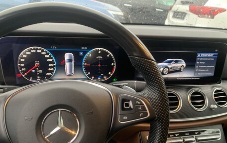 Mercedes-Benz E-Класс, 2017 год, 3 500 000 рублей, 11 фотография