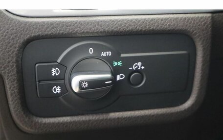 Volkswagen Touareg III, 2016 год, 3 699 000 рублей, 15 фотография