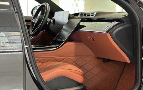 Mercedes-Benz S-Класс, 2021 год, 17 000 000 рублей, 17 фотография