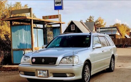 Toyota Crown, 2001 год, 1 880 000 рублей, 1 фотография