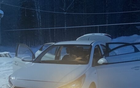 Hyundai Solaris II рестайлинг, 2017 год, 1 400 000 рублей, 2 фотография