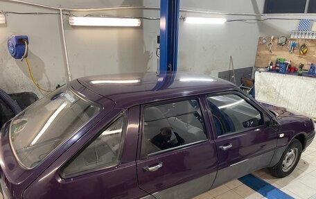 ИЖ 2126 «Ода», 2002 год, 160 000 рублей, 3 фотография