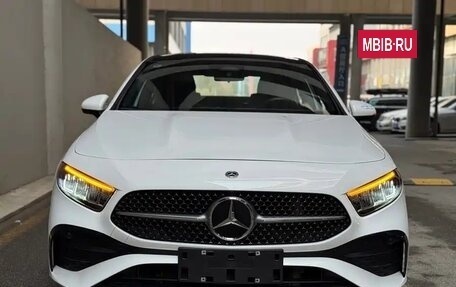 Mercedes-Benz A-Класс, 2023 год, 2 090 000 рублей, 2 фотография