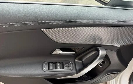 Mercedes-Benz A-Класс, 2023 год, 2 090 000 рублей, 8 фотография