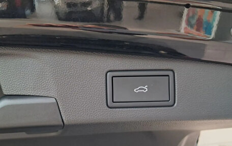 Volkswagen Tiguan, 2025 год, 5 090 000 рублей, 24 фотография