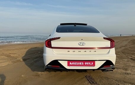 Hyundai Sonata VIII, 2021 год, 2 300 000 рублей, 3 фотография