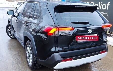Toyota RAV4, 2024 год, 3 750 000 рублей, 2 фотография