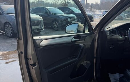 Volkswagen Tiguan II, 2017 год, 2 485 000 рублей, 22 фотография