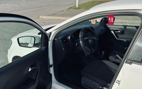 Volkswagen Polo VI (EU Market), 2017 год, 955 000 рублей, 9 фотография