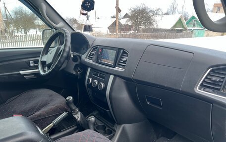 ЛуАЗ Patriot, 2017 год, 950 000 рублей, 6 фотография