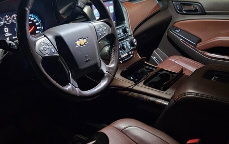 Chevrolet Tahoe IV, 2017 год, 4 950 000 рублей, 10 фотография