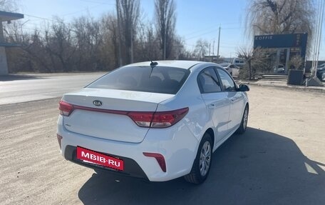 KIA Rio IV, 2018 год, 900 000 рублей, 7 фотография