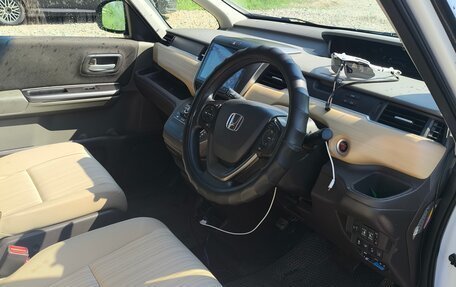 Honda Freed II, 2017 год, 1 530 000 рублей, 8 фотография