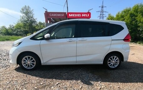 Honda Freed II, 2017 год, 1 530 000 рублей, 12 фотография