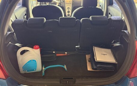 Toyota Yaris III рестайлинг, 2007 год, 400 000 рублей, 7 фотография