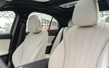 Mercedes-Benz E-Класс, 2025 год, 9 490 000 рублей, 13 фотография