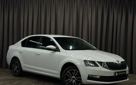 Skoda Octavia, 2018 год, 984 888 рублей, 2 фотография