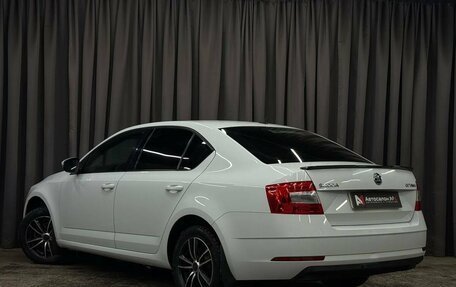 Skoda Octavia, 2018 год, 984 888 рублей, 3 фотография