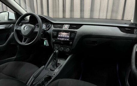Skoda Octavia, 2018 год, 984 888 рублей, 13 фотография