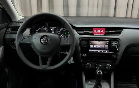 Skoda Octavia, 2018 год, 984 888 рублей, 9 фотография