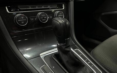 Volkswagen Golf VII, 2019 год, 1 449 900 рублей, 11 фотография