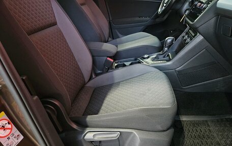 Volkswagen Tiguan II, 2018 год, 2 270 000 рублей, 12 фотография