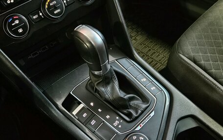 Volkswagen Tiguan II, 2018 год, 2 270 000 рублей, 15 фотография