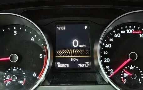 Volkswagen Tiguan II, 2018 год, 2 270 000 рублей, 10 фотография