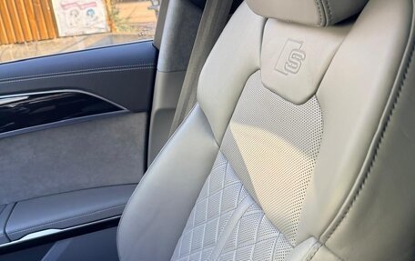 Audi A8, 2021 год, 8 300 000 рублей, 14 фотография