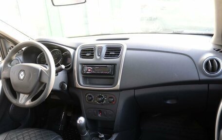 Renault Logan II, 2015 год, 499 000 рублей, 11 фотография