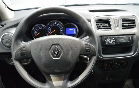 Renault Sandero II рестайлинг, 2017 год, 890 000 рублей, 24 фотография