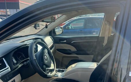 Toyota Highlander III, 2014 год, 2 750 000 рублей, 9 фотография