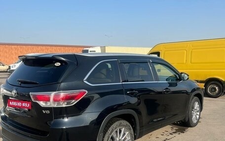 Toyota Highlander III, 2014 год, 2 750 000 рублей, 6 фотография