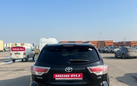 Toyota Highlander III, 2014 год, 2 750 000 рублей, 5 фотография