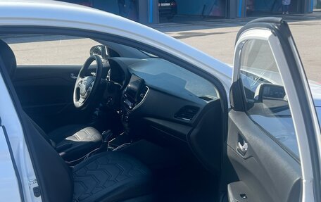 Hyundai Solaris II рестайлинг, 2021 год, 980 000 рублей, 9 фотография