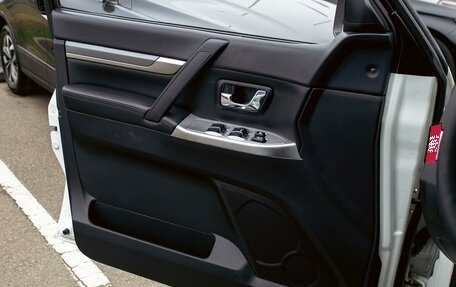 Mitsubishi Pajero IV, 2013 год, 1 795 000 рублей, 12 фотография