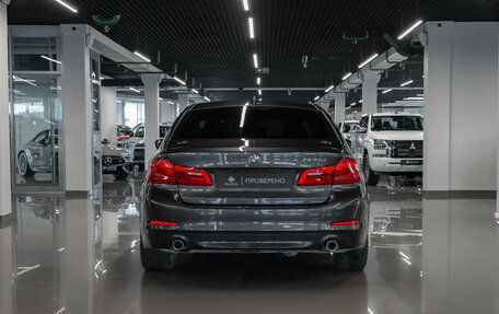 BMW 5 серия, 2019 год, 2 950 000 рублей, 6 фотография