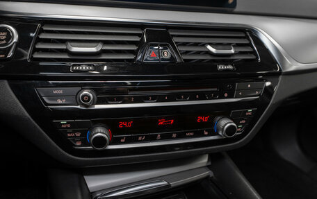 BMW 5 серия, 2019 год, 2 950 000 рублей, 20 фотография