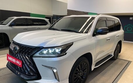 Lexus LX III, 2017 год, 7 800 000 рублей, 4 фотография