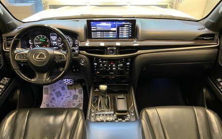 Lexus LX III, 2017 год, 7 800 000 рублей, 26 фотография