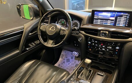 Lexus LX III, 2017 год, 7 800 000 рублей, 27 фотография