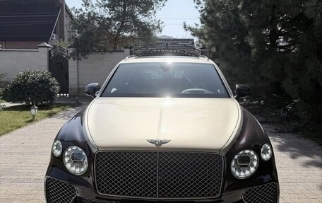 Bentley Bentayga I, 2022 год, 27 000 000 рублей, 1 фотография