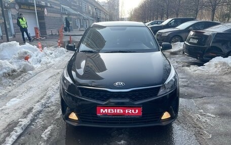 KIA Rio IV, 2021 год, 700 000 рублей, 1 фотография