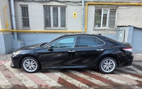 Toyota Camry, 2019 год, 700 000 рублей, 5 фотография