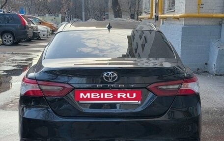 Toyota Camry, 2019 год, 700 000 рублей, 4 фотография