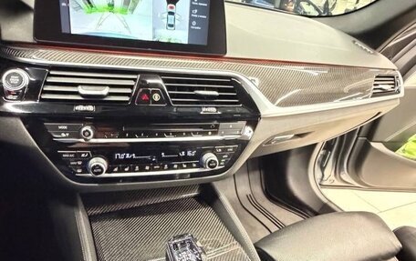 BMW 5 серия, 2019 год, 5 490 000 рублей, 16 фотография